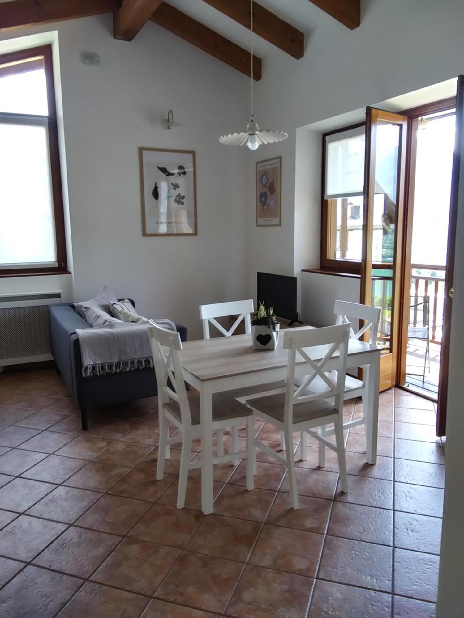 Ferienwohnung La Casa Di Athos Tenna Exterior foto