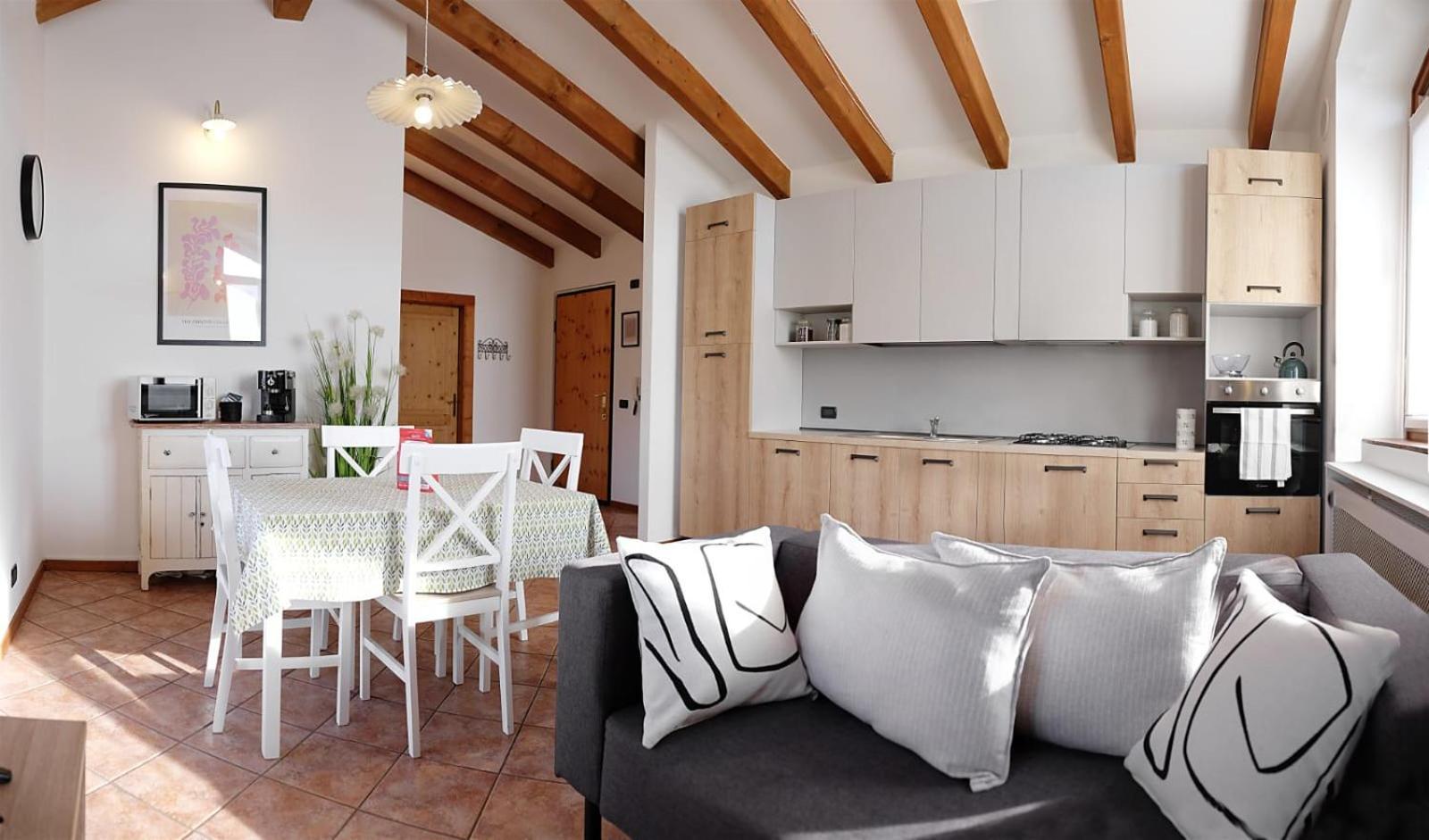 Ferienwohnung La Casa Di Athos Tenna Exterior foto